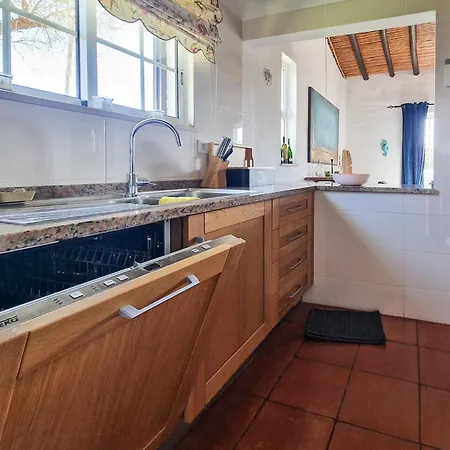 2 Vale De Ursa - Swimming Pool - Wifi - By Bedzy Villa *